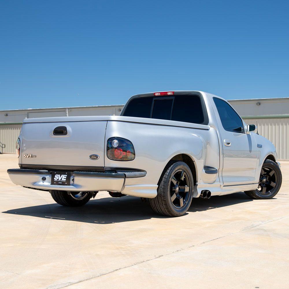 1999-04 F-150 SVT Lightning SVE 01-02 Style Wheel & Toyo Tire Kit - 18x9.5  - Black