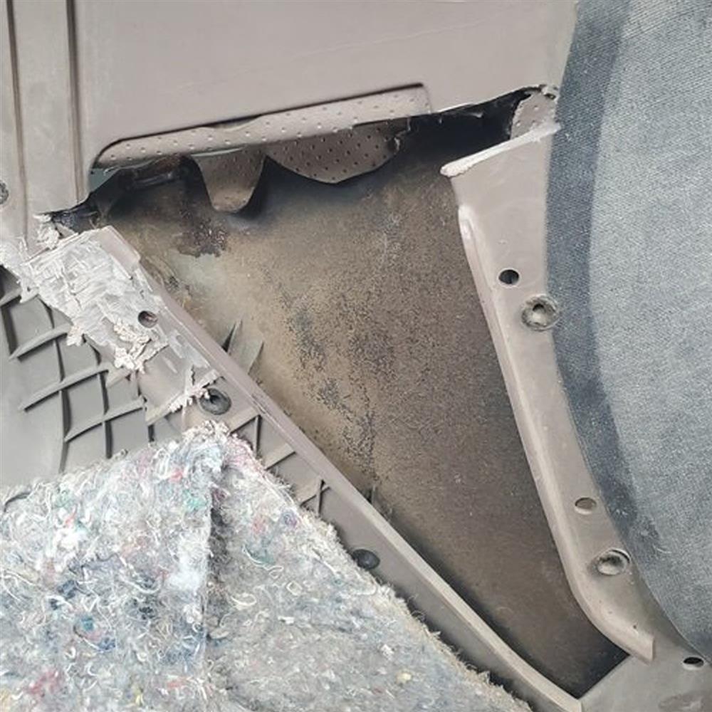 1993-95 F-150 SVT Lightning Power Window/Lock Bezel Repair Bracket - RH
