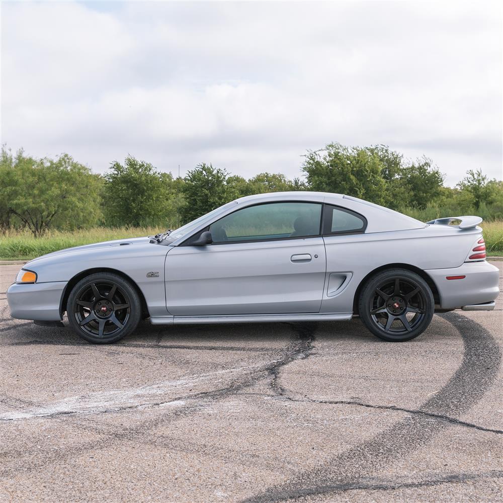 1994-04 Mustang SVE R350 Wheel - 18x9  - Gloss Black