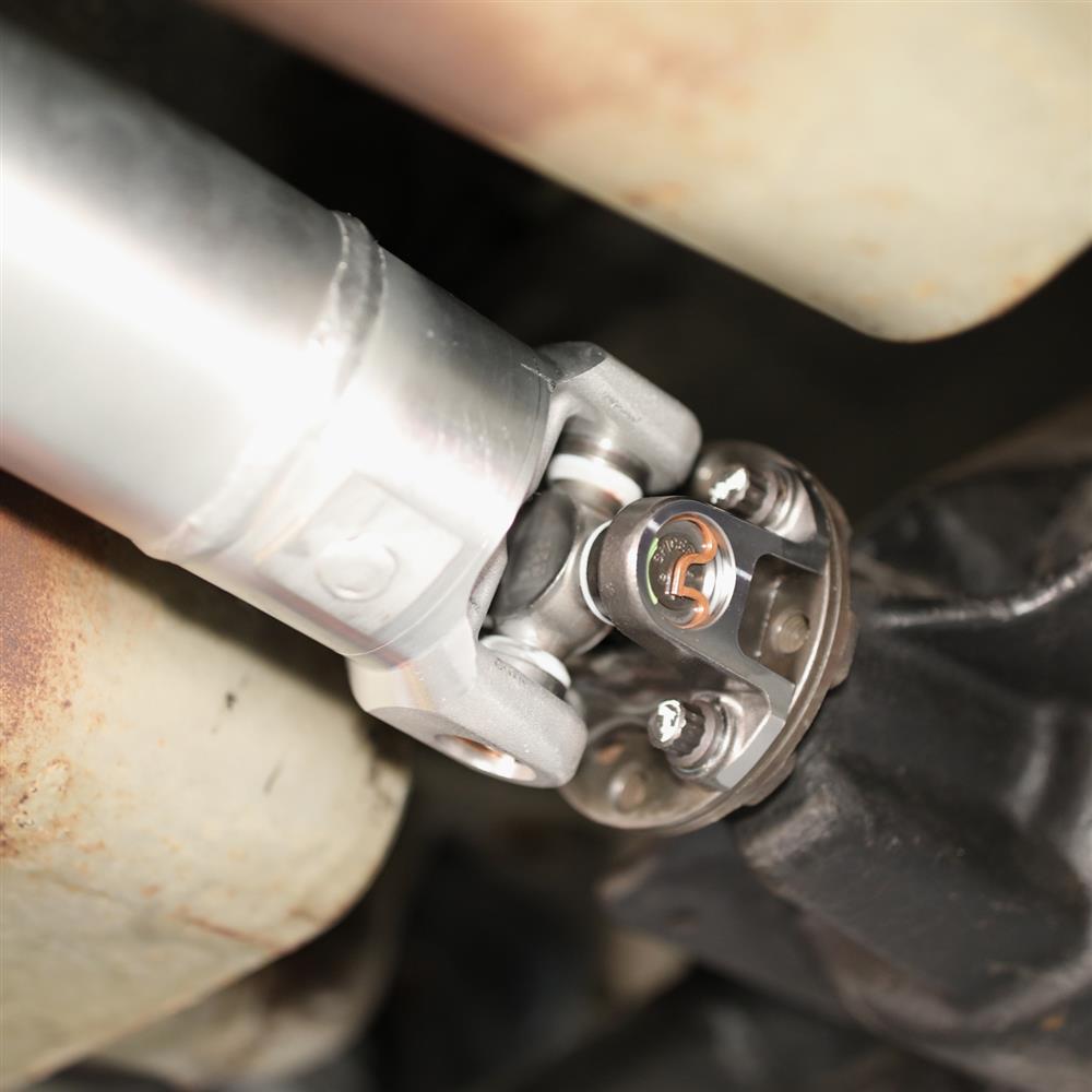 SVE Mustang Aluminum Driveshaft - 28 Spline (94-04)