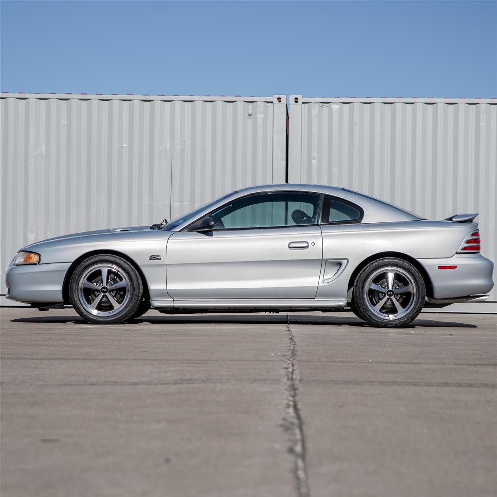 Mustang SVE Mach 1 Style Wheel & Nitto Tire Kit - 17x9/10.5 | 94-04