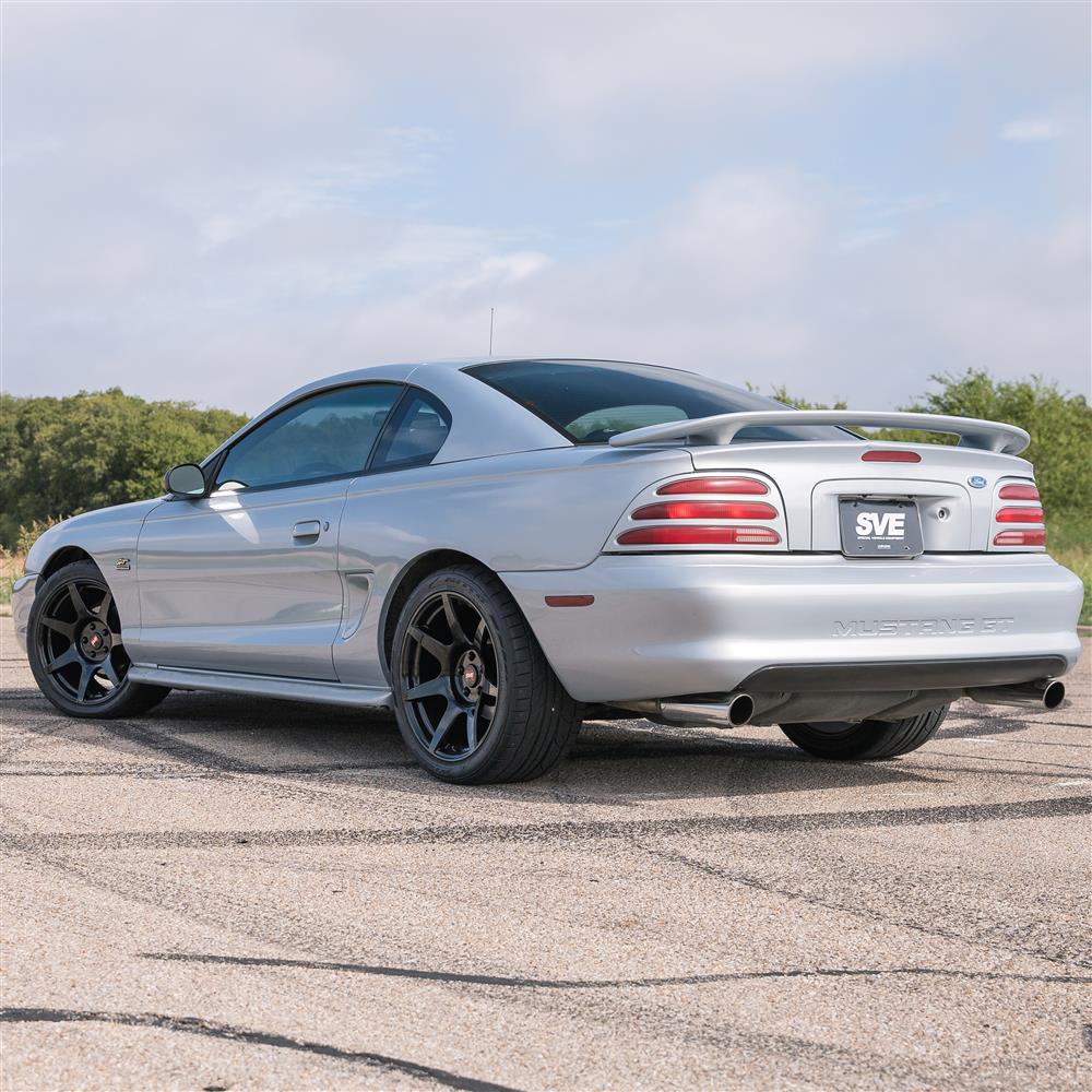 1994-04 Mustang SVE R350 Wheel & Sumitomo Tire Kit - 18x9/10  - Gloss Black