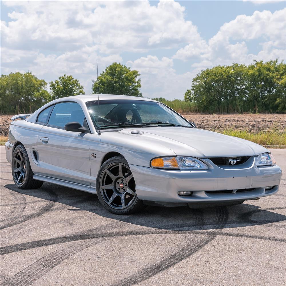 1994-04 Mustang SVE R350 Wheel & Nitto Tire Kit - 18x9/10  - Liquid Graphite