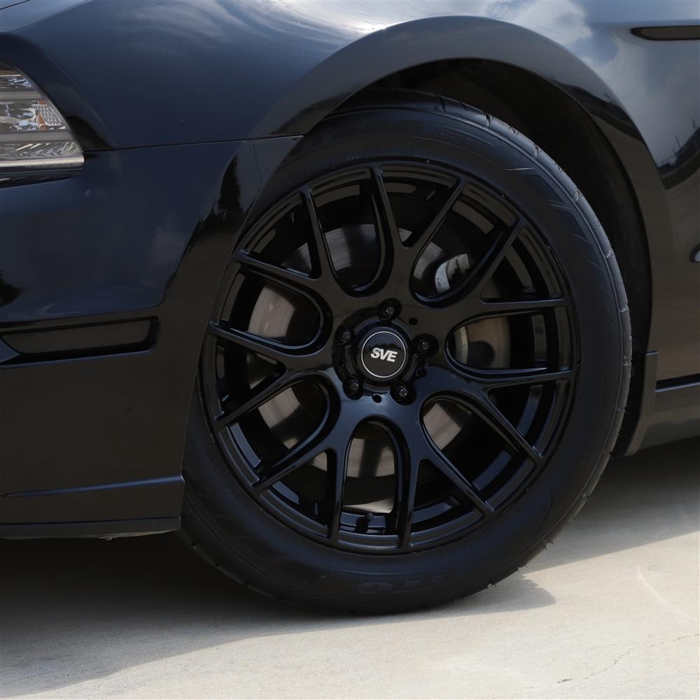 2005-14 Mustang SVE Drift Wheel & Kenda Tire Kit - 18x10  - Gloss Black