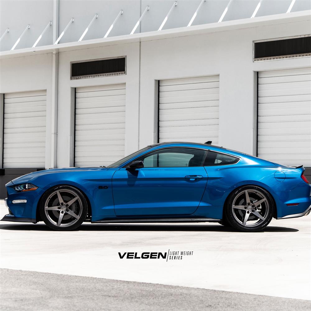2015-2023 Mustang Velgen Classic5 V2 Wheel & Nitto Tire Kit - 20x10/11 - Gloss Gunmetal