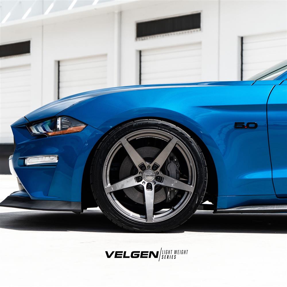 2015-2023 Mustang Velgen Classic5 V2 Wheel & MT Tire Kit - 20x10/11 - Gloss Gunmetal