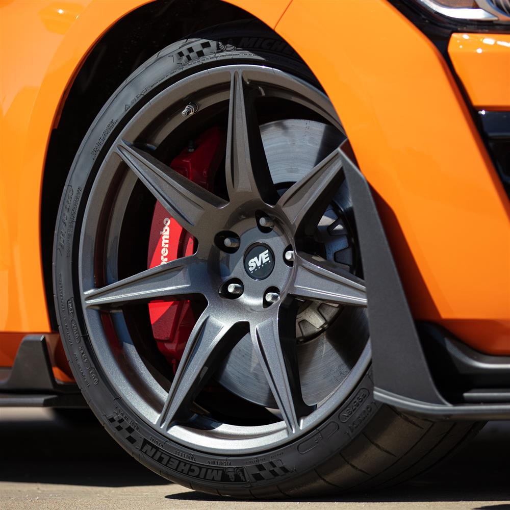 2020-2022 Mustang SVE CFX Forged Wheel & Michelin Sport 4S Tire Kit - 20x11/11.5 - Gloss Graphite GT500
