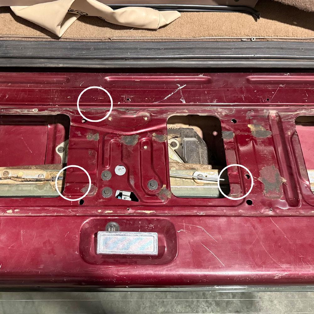1992-96 Bronco Tailgate Latch Rod Isolator Clips