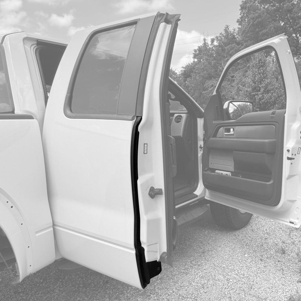 2010-14 F-150 Raptor Center Lower Weatherstrip - RH Super Cab