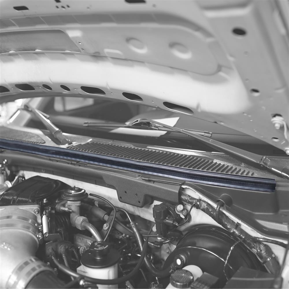 1999-04 F-150 SVT Lightning Firewall to Hood Seal