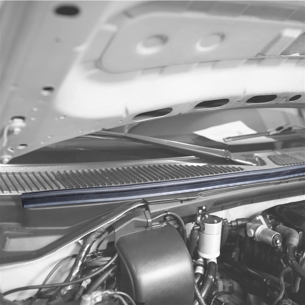 1999-04 F-150 SVT Lightning Firewall to Hood Seal
