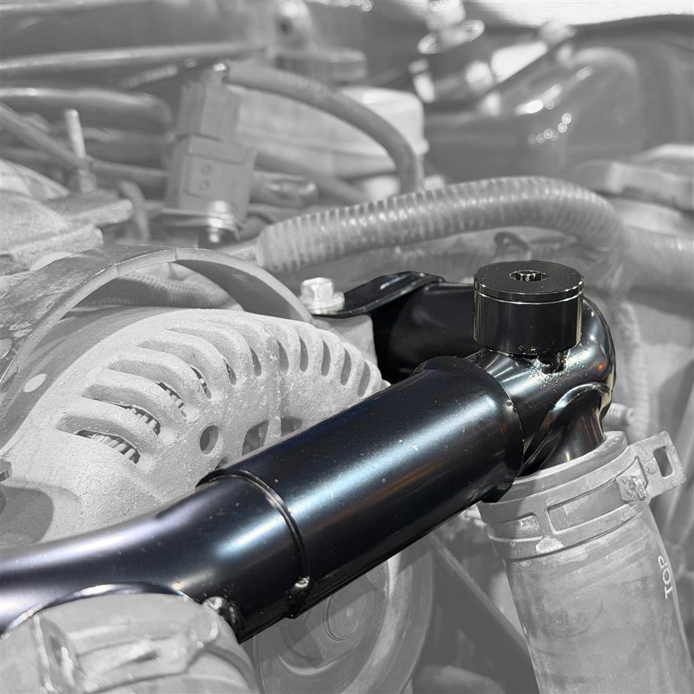 99-01 Cobra/03-04 Mach 1 Coolant Crossover Tube