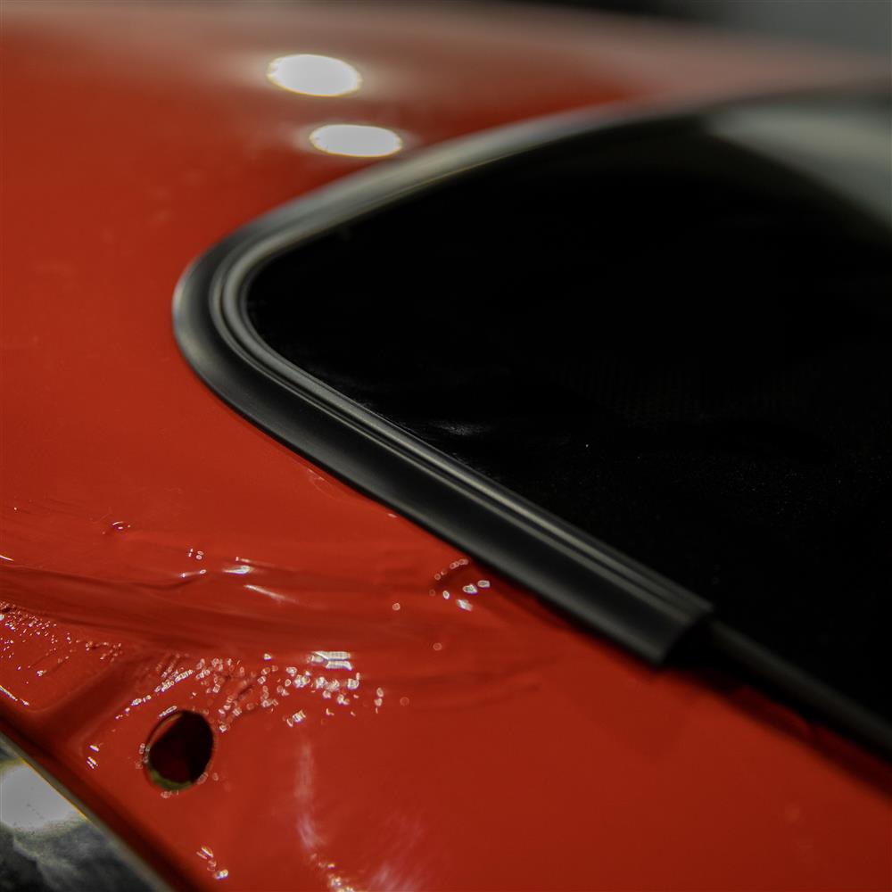 1994-04 Mustang Rear Window Upper Molding
