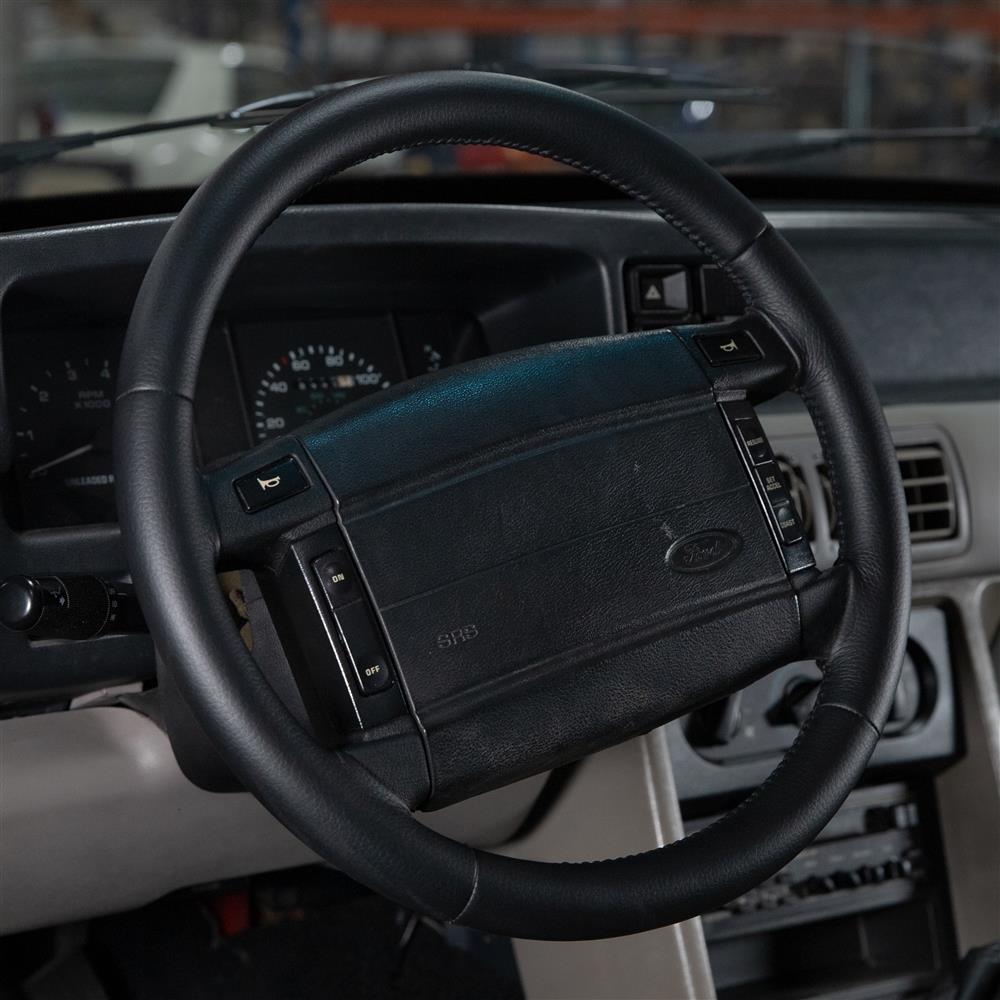 1990-93 Mustang Replacement Steering Wheel Black