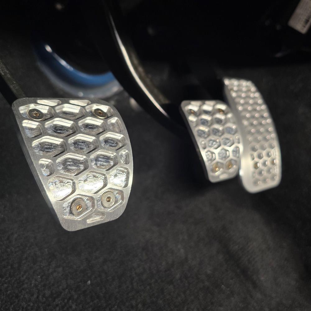 2015-26 Mustang Sullivan Racing Manual Pedal Kit - Hex