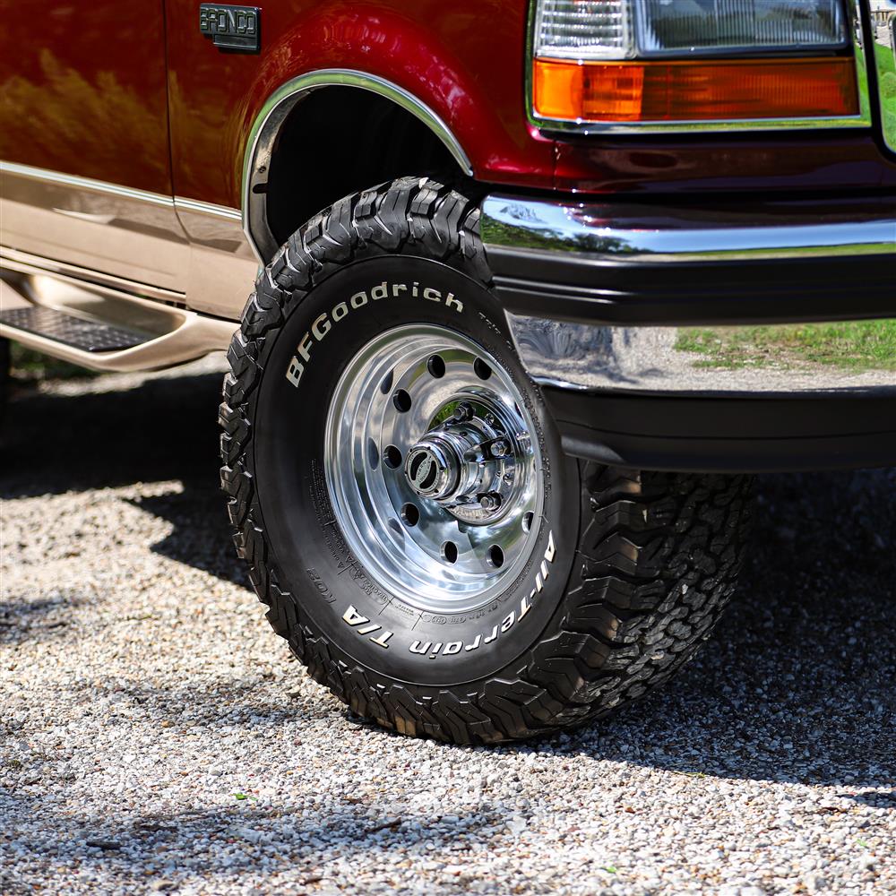 1992-96 Bronco SVE Factory Style 10-Hole Wheel & 33" BFG T/A Tire Kit  - 15x7.5" - Polished