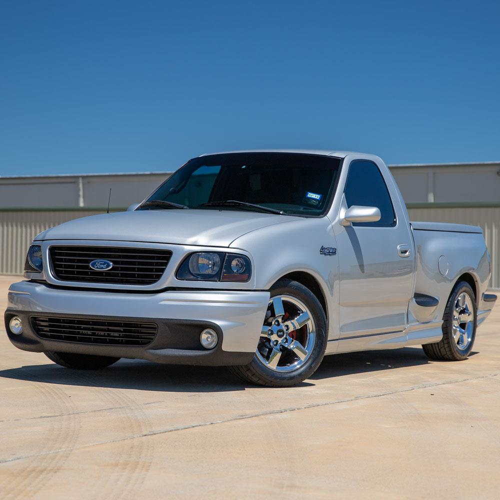 1999-2004 F-150 SVT Lightning SVE 01-02 Style Wheel & Nitto Tire Kit - 18x9.5 - Chrome