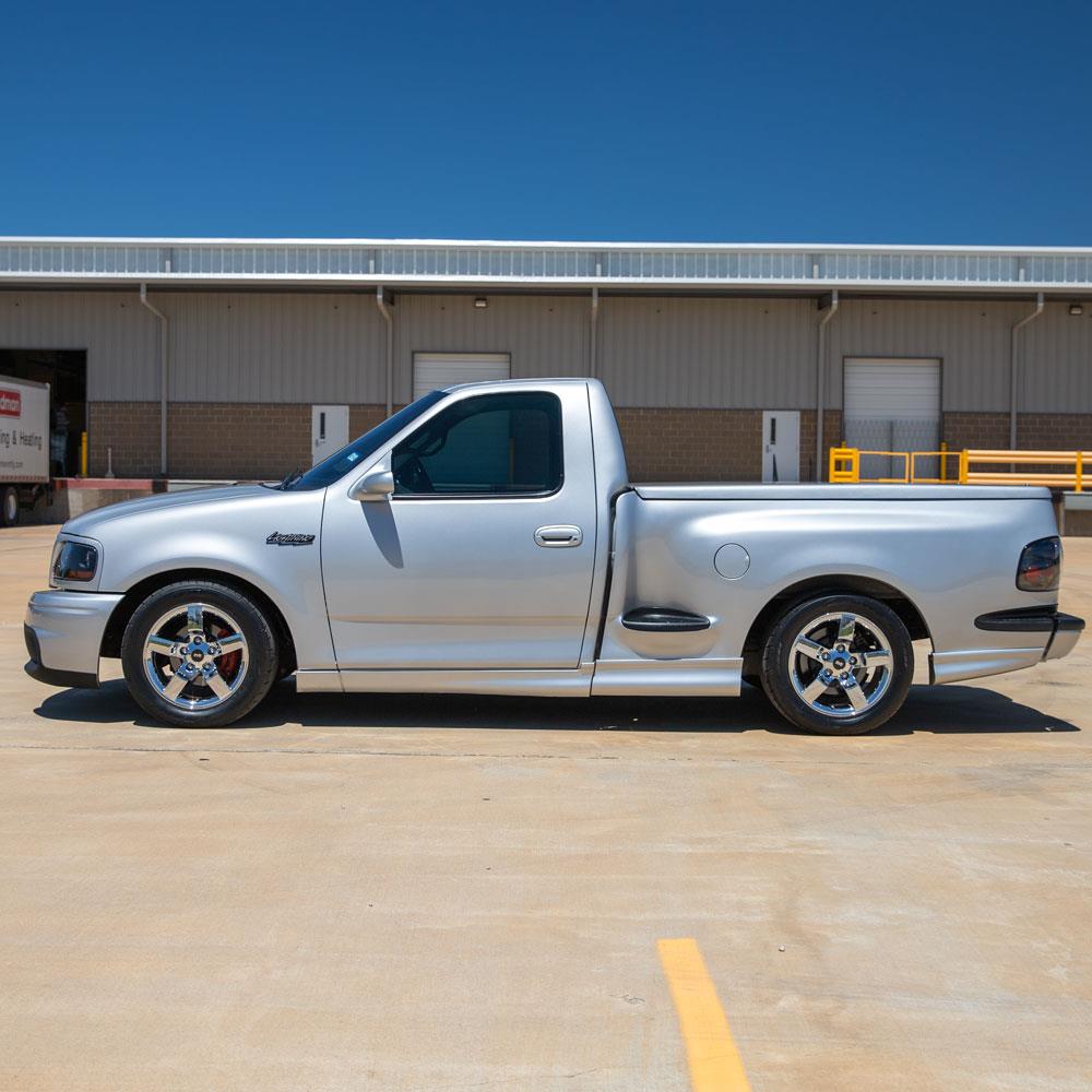1999-2004 F-150 SVT Lightning SVE 01-02 Style Wheel & Nitto Tire Kit - 18x9.5 - Chrome