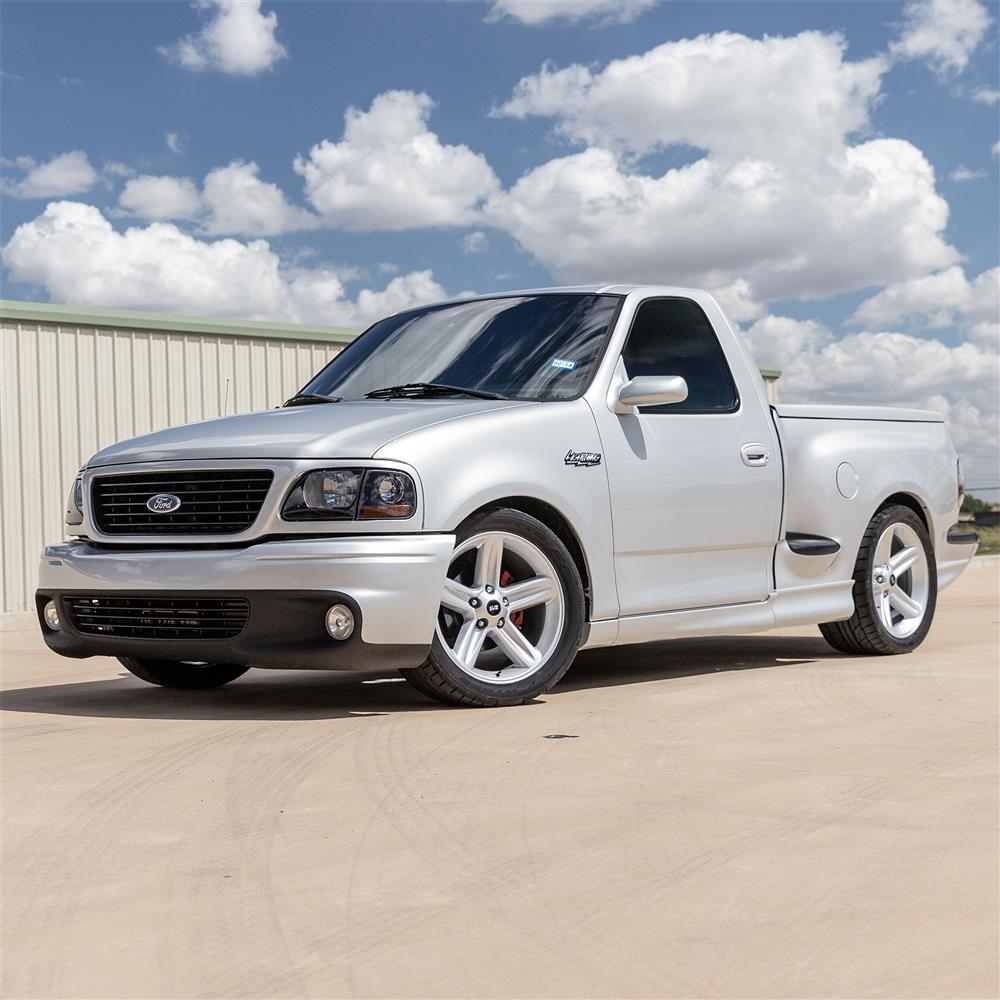 1999-04 F-150 SVT Lightning SVE 03-04 Style Wheel & Toyo Tire Kit - 20x9  - Silver