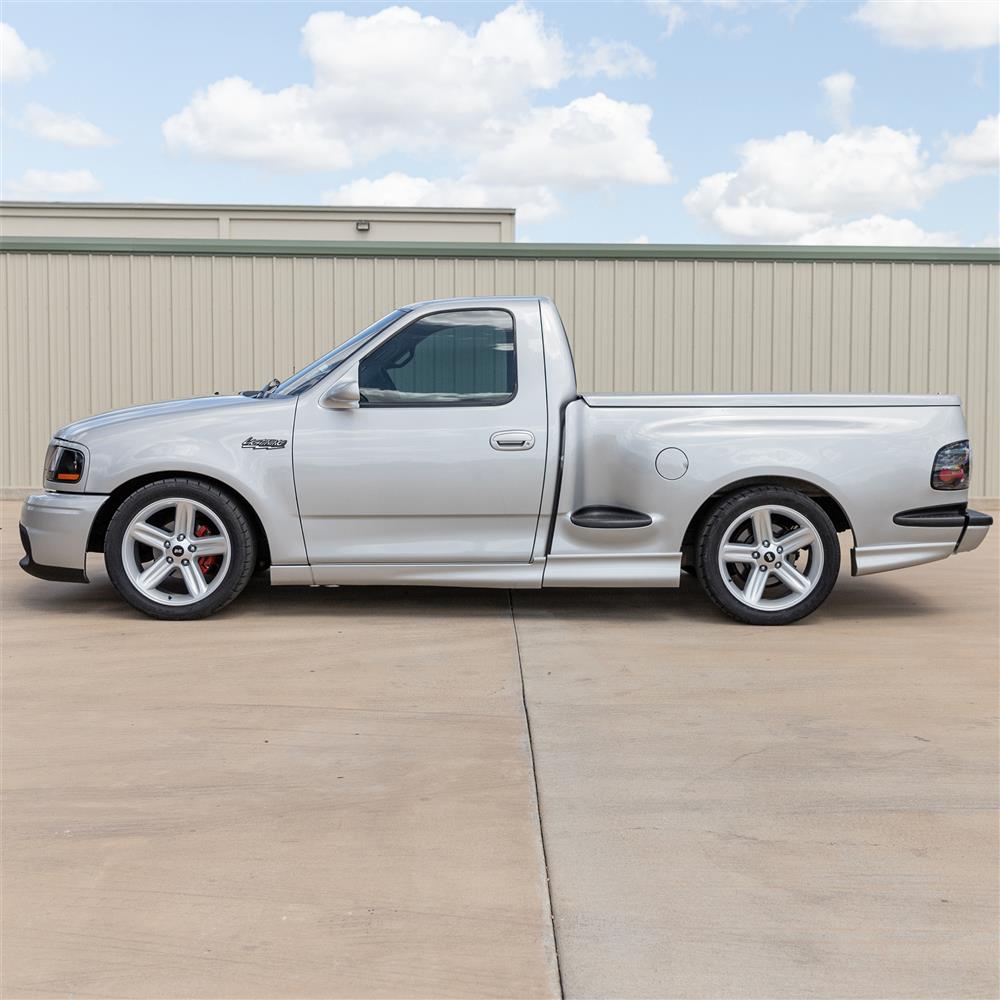 1999-04 F-150 SVT Lightning SVE 03-04 Style Wheel & Toyo Tire Kit - 20x9  - Silver