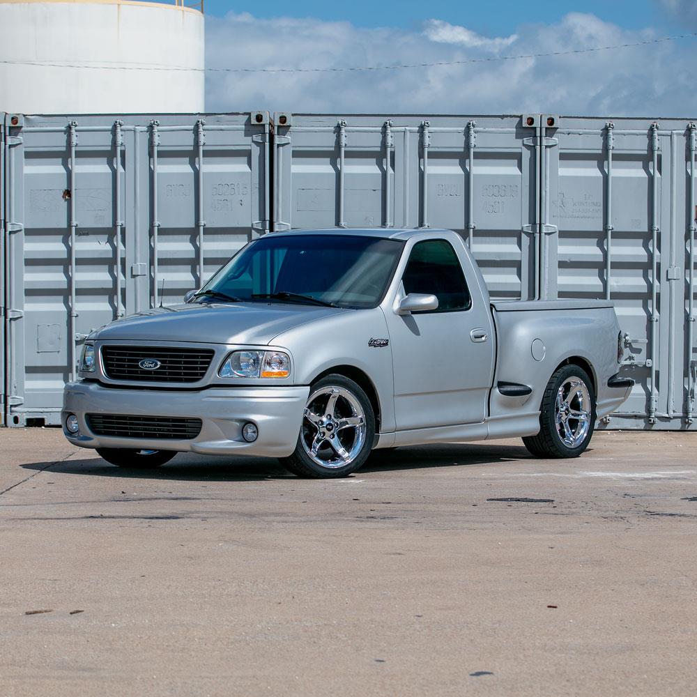 1999-04 F-150 SVT Lightning SVE 99-00 Style Wheel & Toyo Tire Kit - 20x9  - Chrome