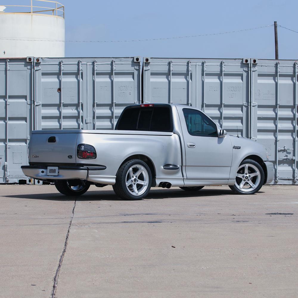 1999-04 F-150 SVT Lightning SVE 99-00 Style Wheel & Toyo Tire Kit - 20x9  - Silver