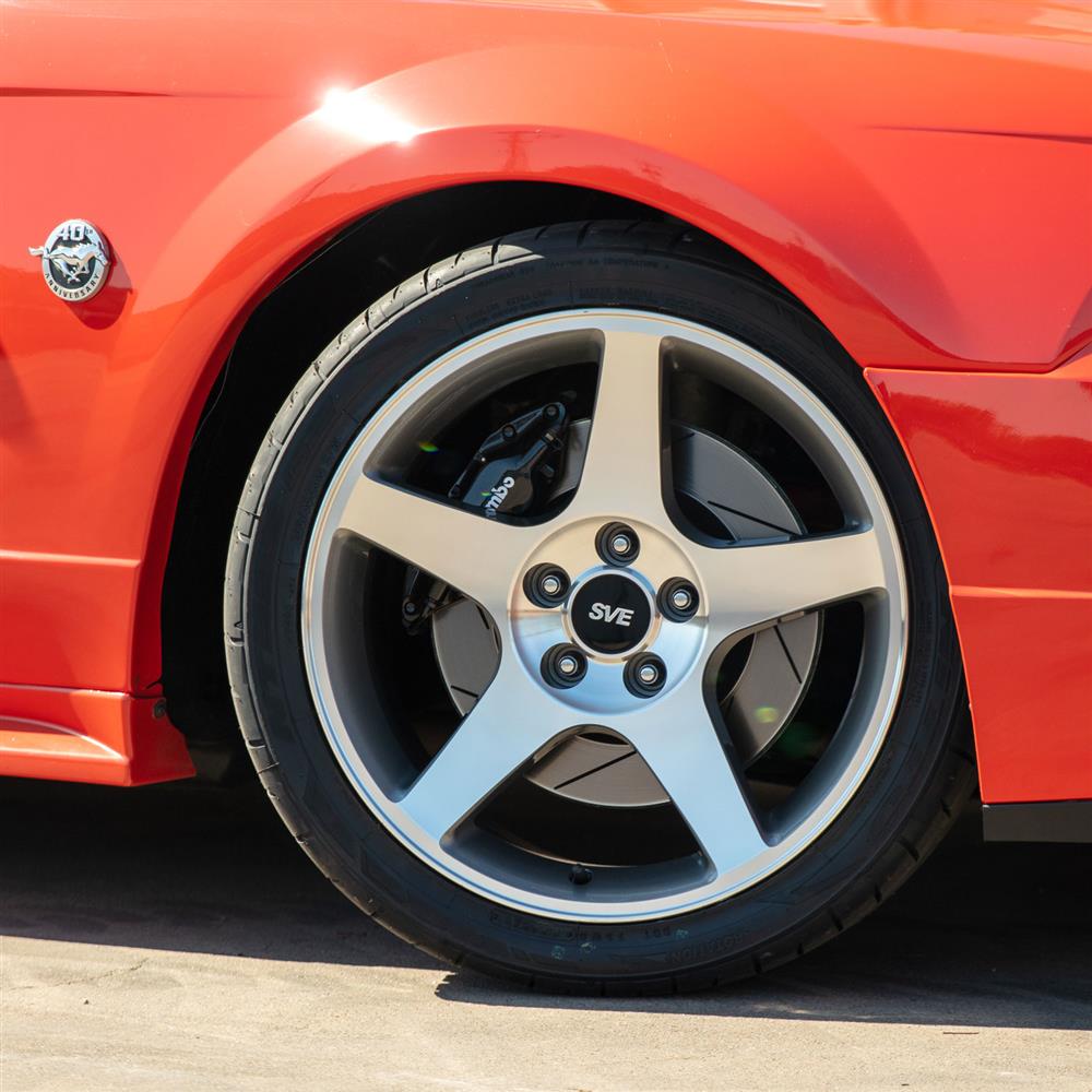 1994-04 Mustang SVE 03 Cobra Wheel & Sumitomo Tire Kit - 18x9  - Machined