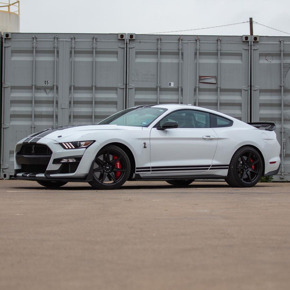 2020-2022 Mustang SVE CFX Forged Wheel & Michelin Cup 2 Tire Kit - 20x11/11.5 - Black - GT500