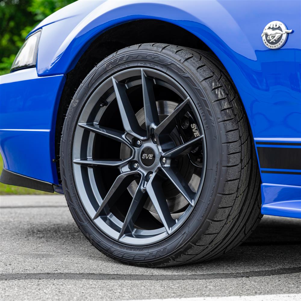1994-04 Mustang SVE DHP1 Wheel Kit - 18x9/10  - Gloss Graphite