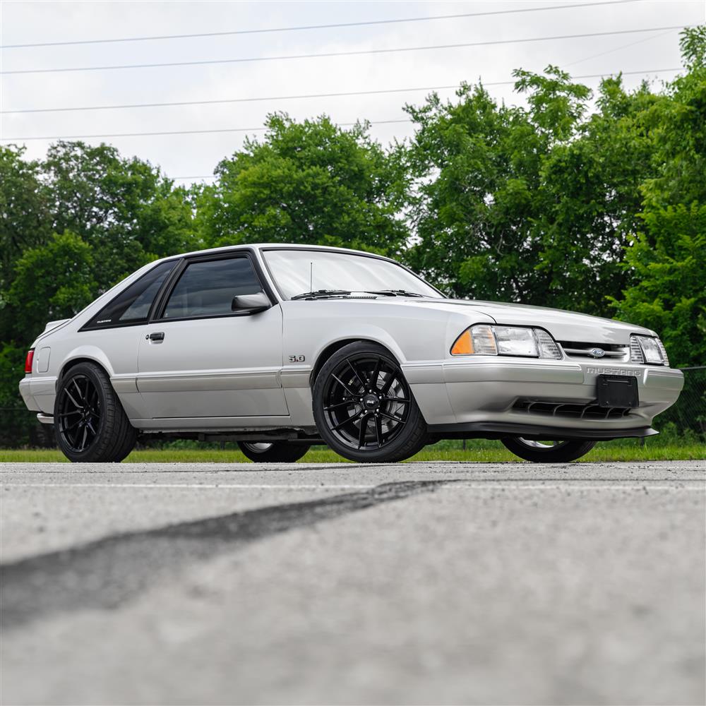 1994-04 Mustang SVE DHP1 Wheel & Nitto Tire Kit - 18x9/10  - Gloss Black