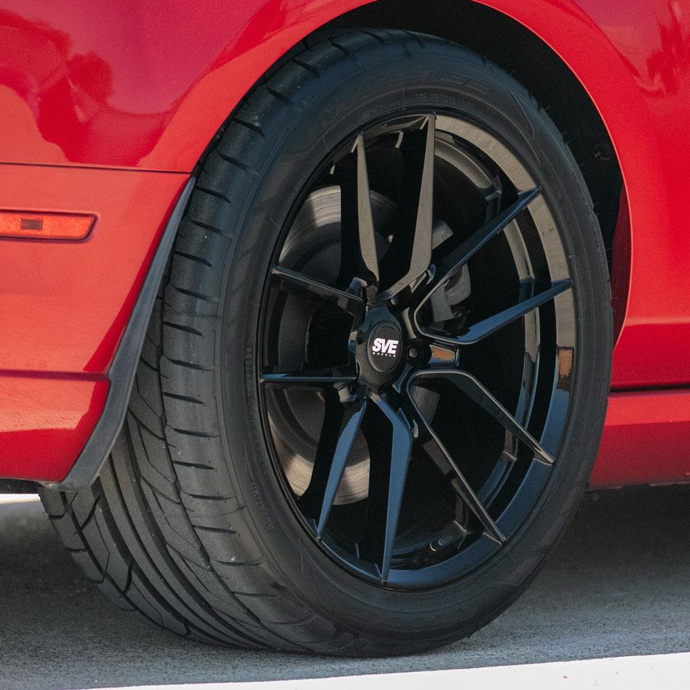2005 Mustang Tire Size