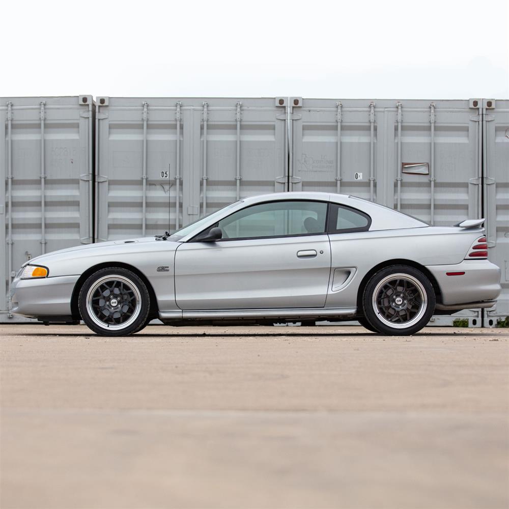 1994-2004 Mustang SVE Drag Comp Wheel & Nitto Tire Kit - 18x9/10 - Gloss Black