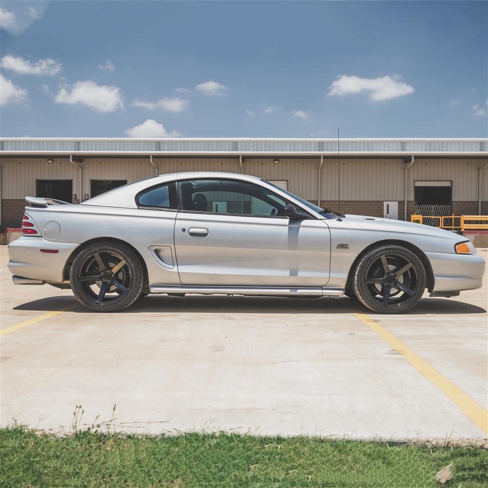 1994-04 Mustang SVE NVX Wheel & Kenda Tire Kit - 18x9/10  - Black