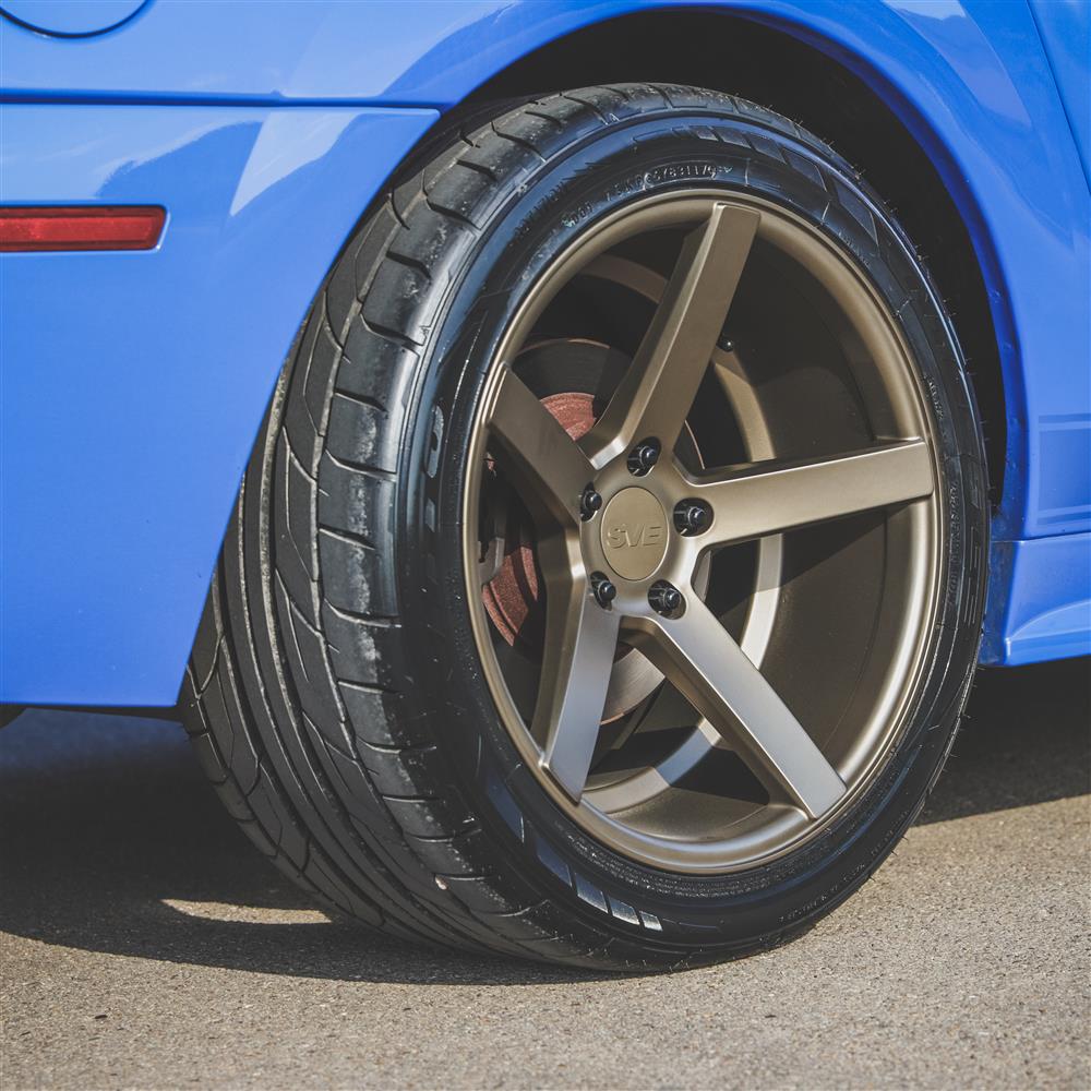 SVE Mustang NVX Wheel & Kenda Tire Kit - 18x9/10 - Bronze (94-04)