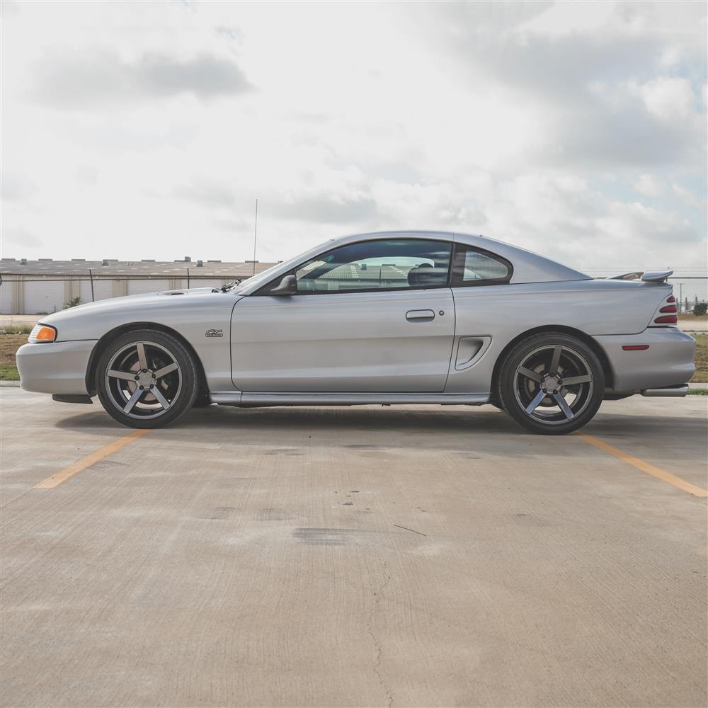 1994-04 Mustang SVE NVX Wheel & Kenda Tire Kit - 18x9/10  - Graphite