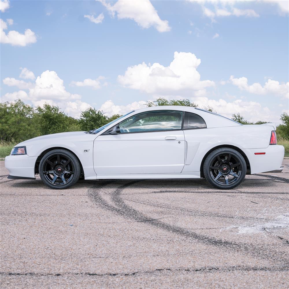 1994-04 Mustang SVE R350 Wheel - 18x10  - Gloss Black