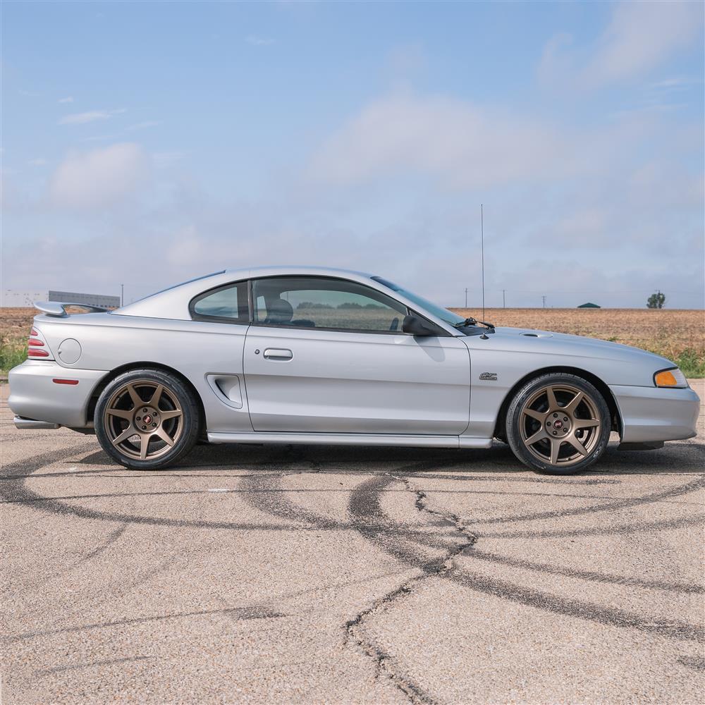 1994-04 Mustang SVE R350 Wheel & Kenda Tire Kit - 18x9/10  - Satin Bronze