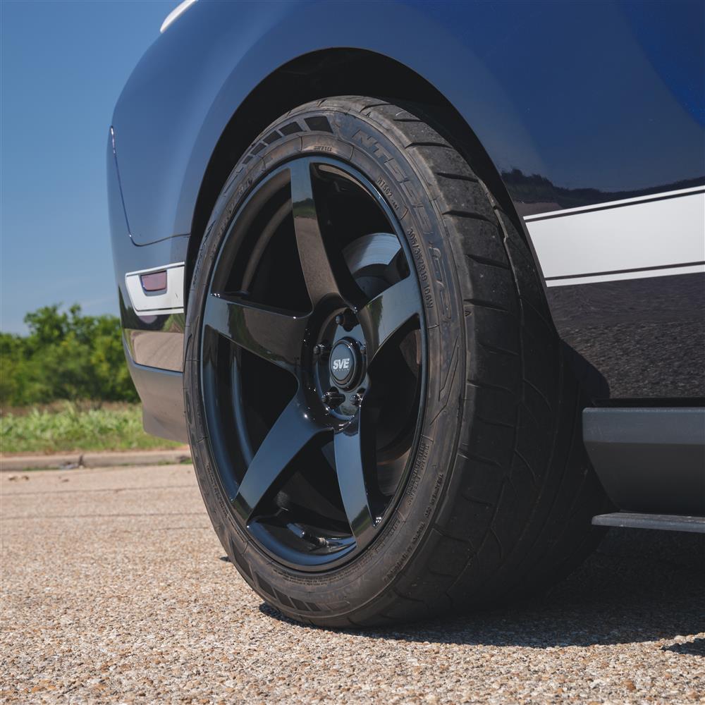 2005-14 Mustang SVE R355 Wheel & Nitto NT05 Tire Kit - 19x10/11 - Gloss Black