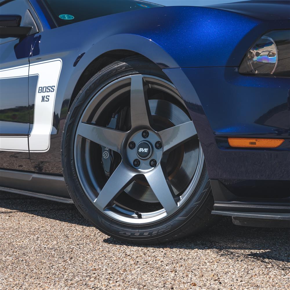 2005-14 Mustang SVE R355 Wheel & Nitto Tire Kit - 19x10 - Titanium Gray