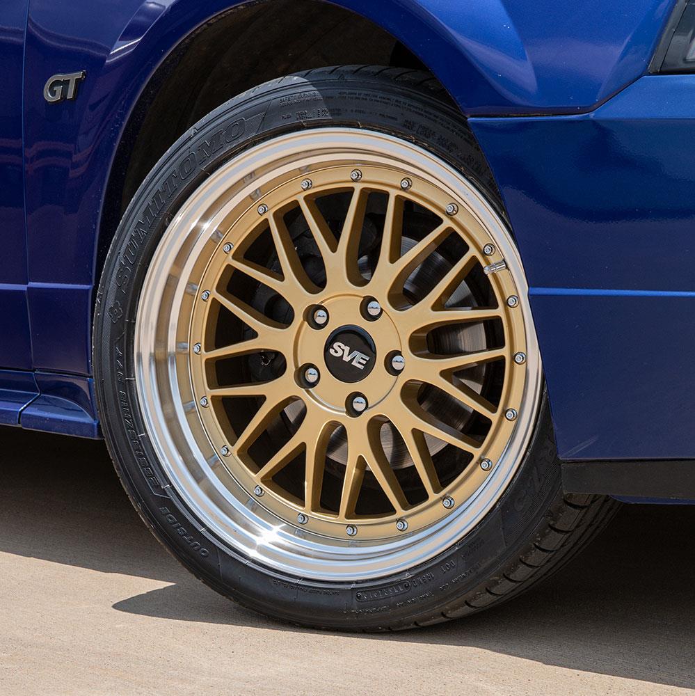 1994-04 Mustang SVE Series 1 Wheel & Kenda Tire Kit - 18x9/10  - Gold