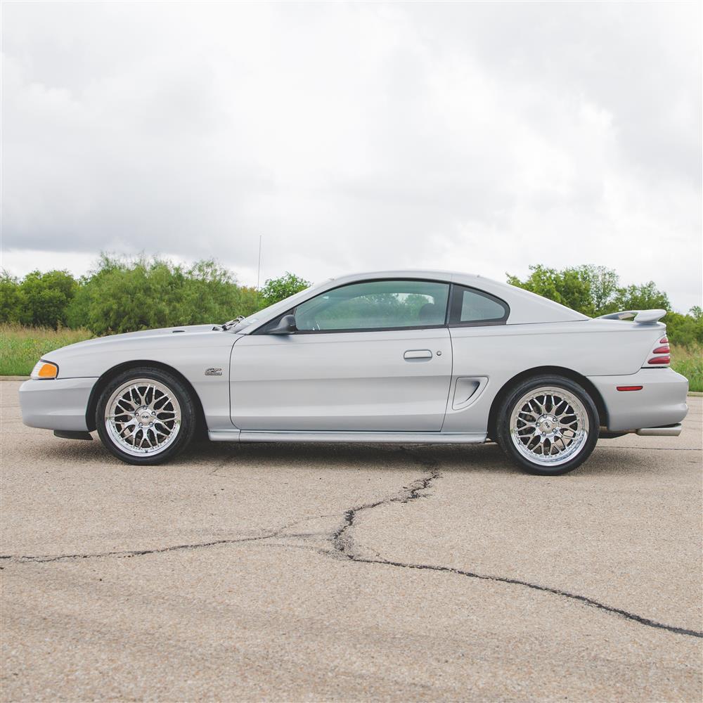 1994-04 Mustang SVE Series 3 Wheel & Kenda Tire Kit - 18x9/10  - Chrome
