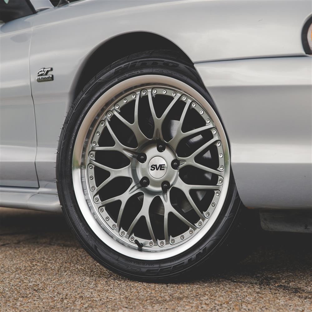 1994-04 Mustang SVE Series 3 Wheel & Kenda Tire Kit - 18x9/10  - Gun Metal