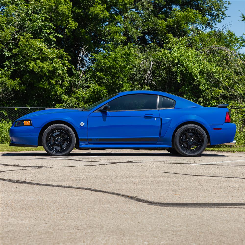 1994-04 Mustang SVE Series 4 Wheel - 18x9  - Gloss Black