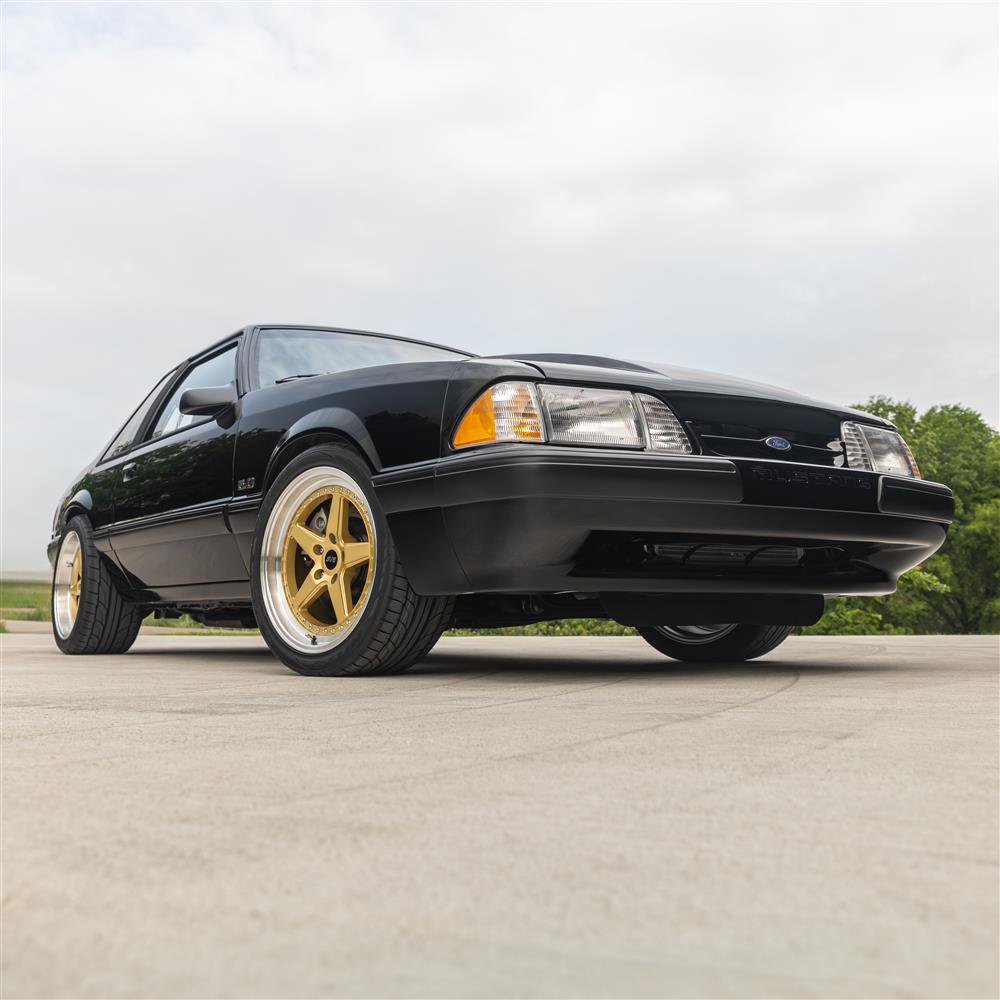 1994-04 Mustang SVE Series 4 Wheel & Kenda Tire Kit - 18x9/10  - Gloss Gold