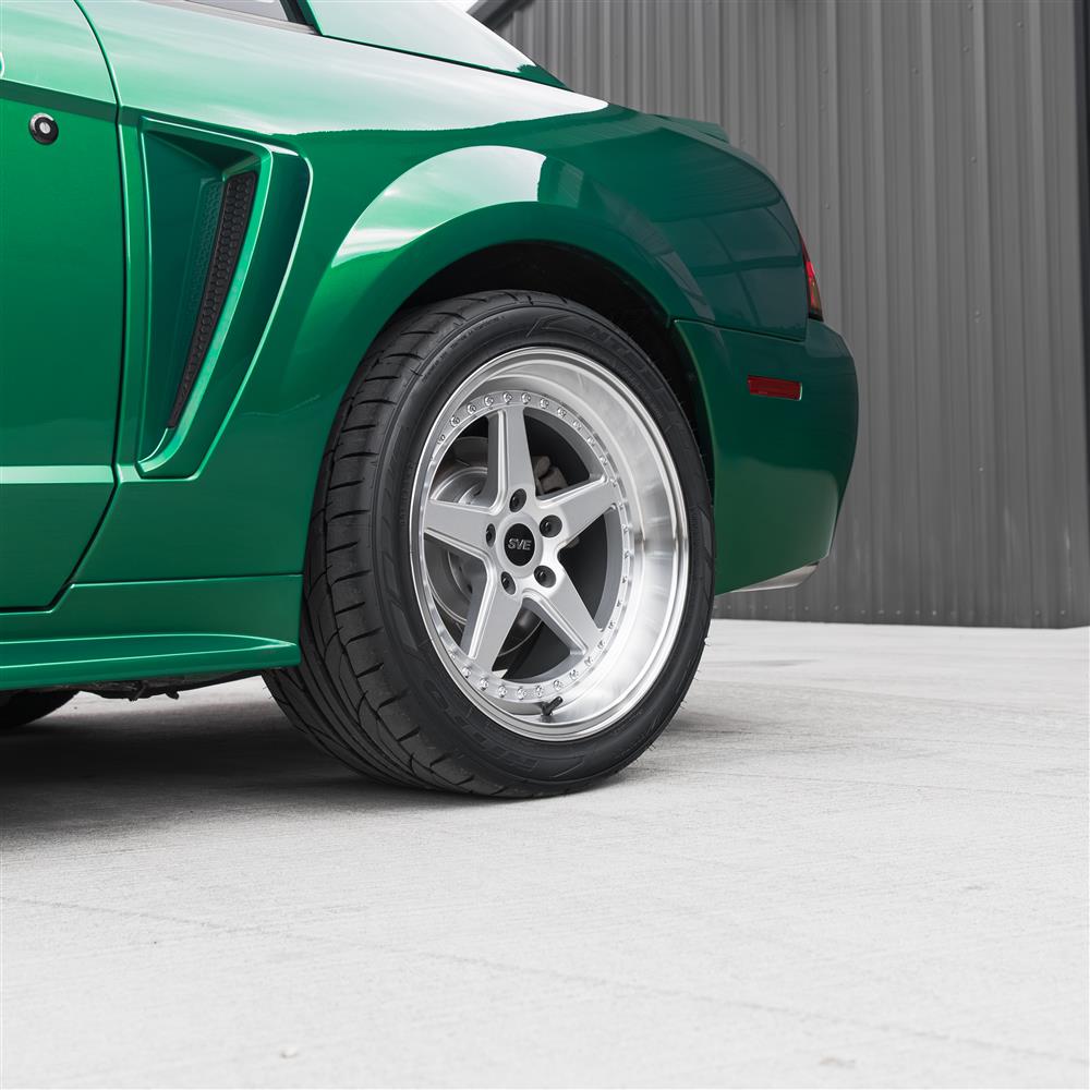 1994-04 Mustang SVE Series 4 Wheel & Nitto Tire Kit - 18x9/10  - Gloss Silver