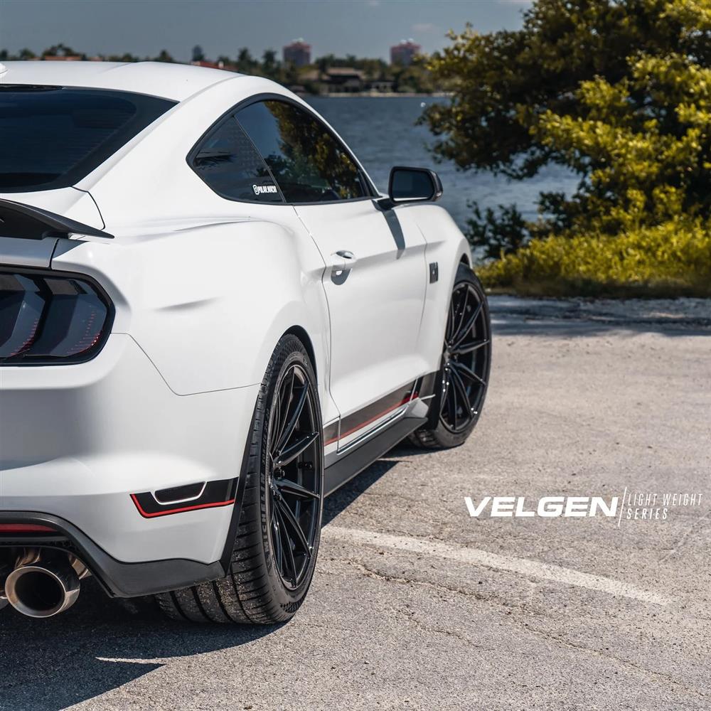 2015-23 Mustang Velgen VF10 Wheel & Nitto Tire Kit - 20x10/11  - Gloss Black